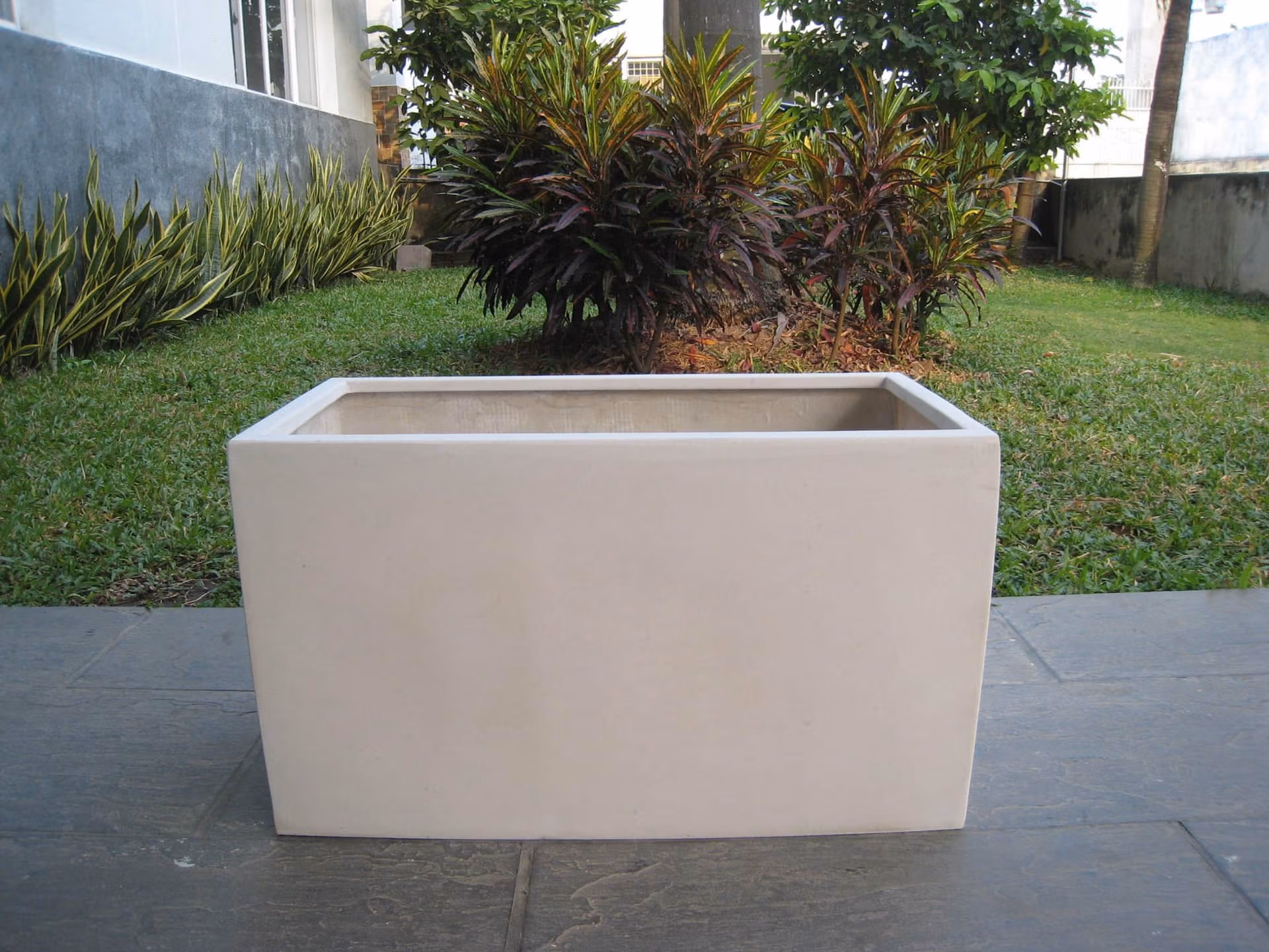 Divider Troughs Fiberstone White