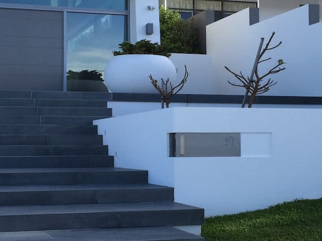 Ball Planters
