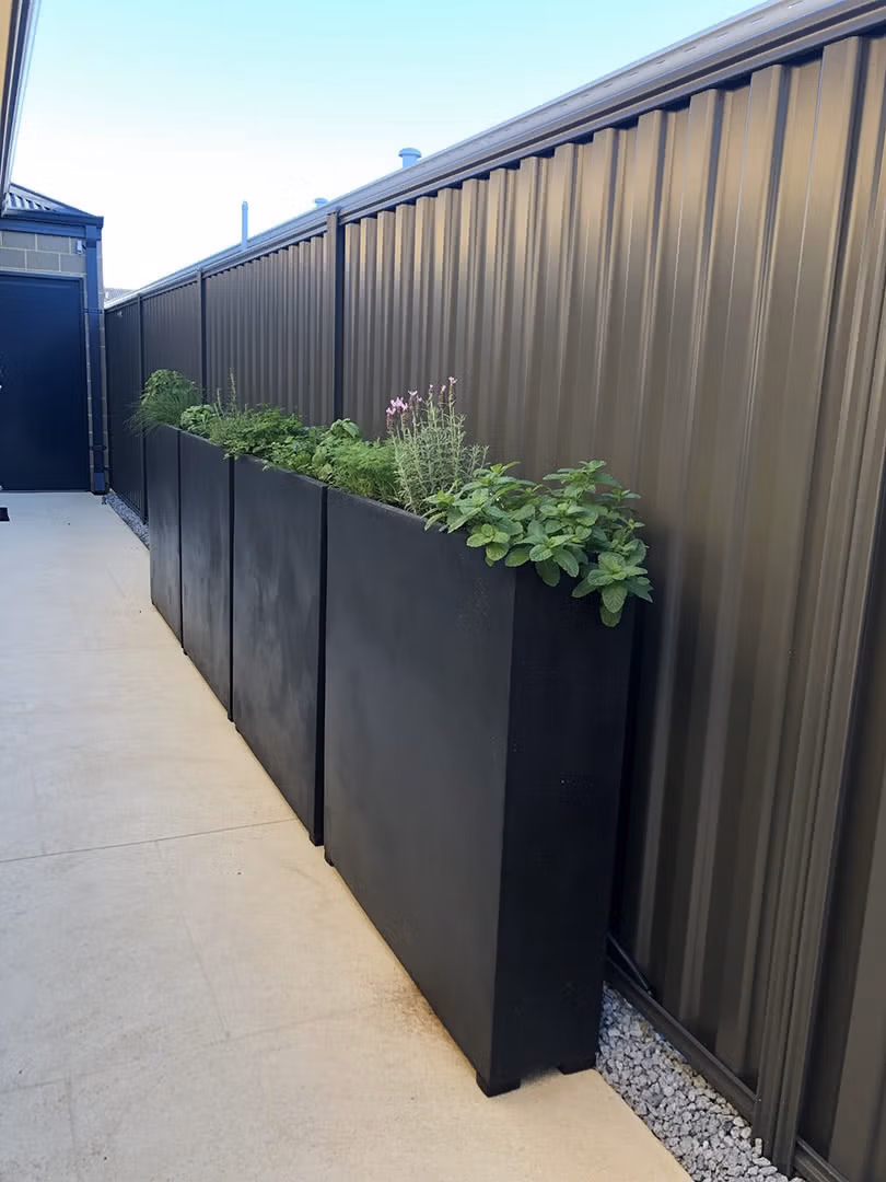 Divider Troughs