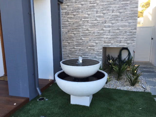 Low Bowl Water Feature 110