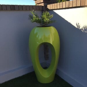 Chicago Urn fibreglass outdoor indoor pot