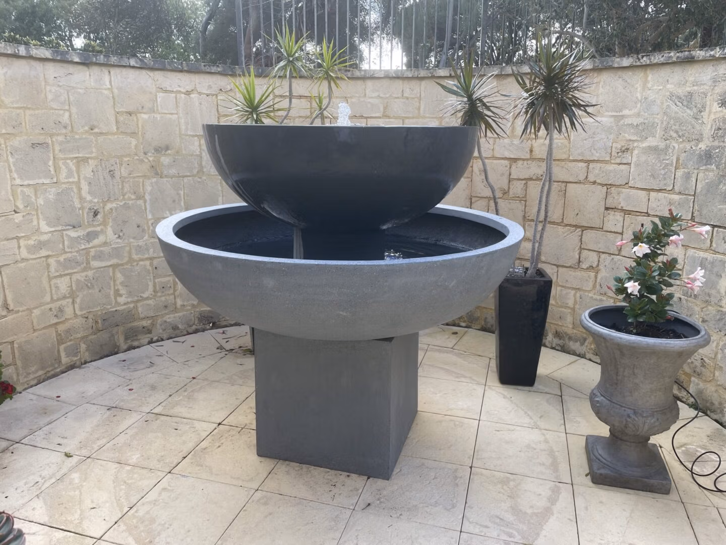 Low Bowl Double Water Feature 150